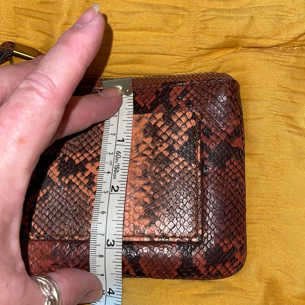 Madewell Snake Embossed Leather Pouch Wallet - Picture 10 of 11